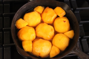 Peaches in the pan